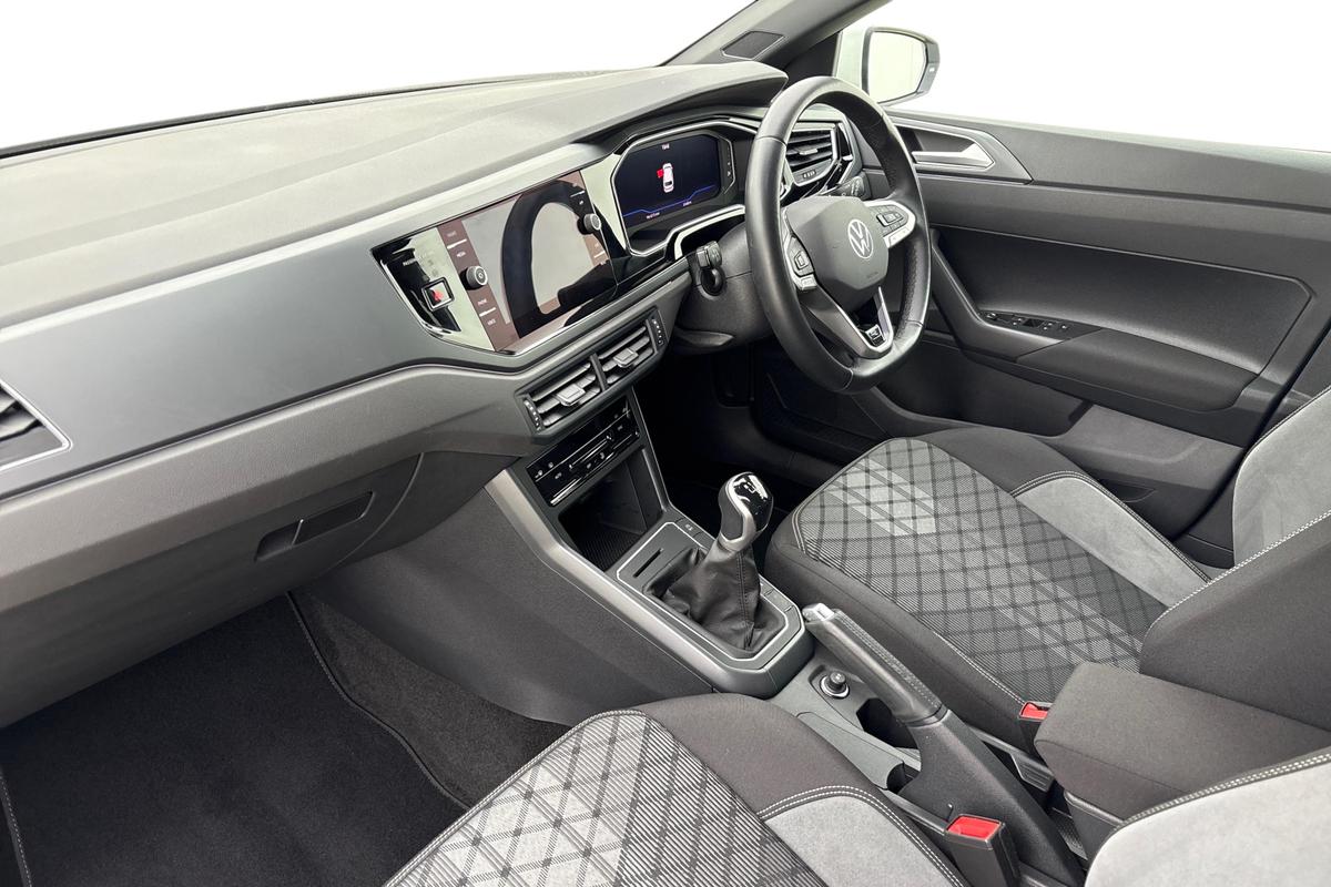 Used Volkswagen Polo 2023 for sale - 77533061: Photo 2