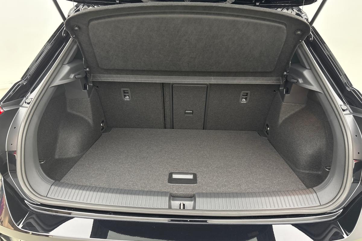 Used Volkswagen T-Roc 2025 for sale - 76678583: Photo 12