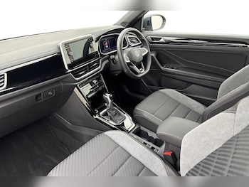 Used Volkswagen T-Roc 2025 for sale - 77533146: Photo