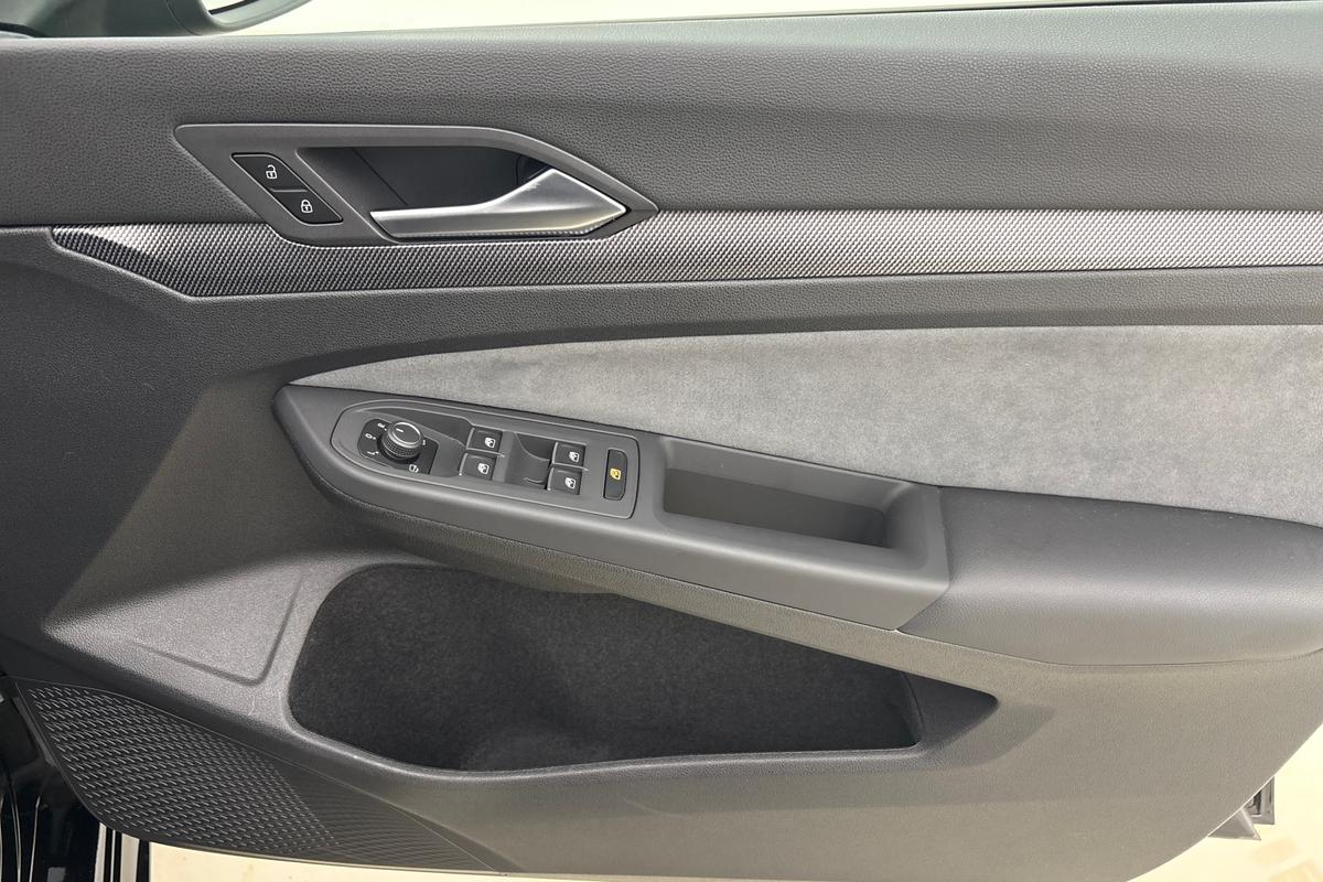 Used Volkswagen Golf 2025 for sale - 76679941: Photo 25