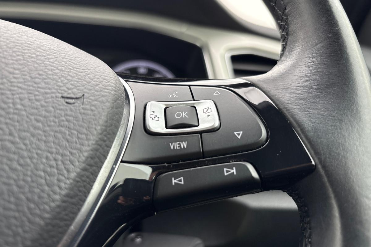 Used Volkswagen T-Roc 2021 for sale - 76680858: Photo 17