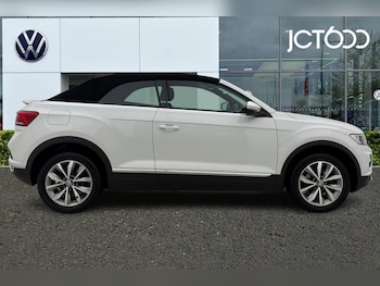 Used Volkswagen T-Roc 2021 for sale - 76680858: Photo
