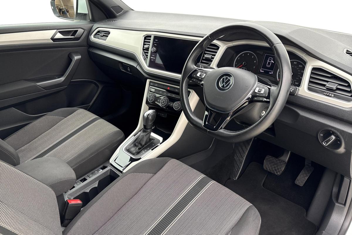 Used Volkswagen T-Roc 2021 for sale - 76680858: Photo 6