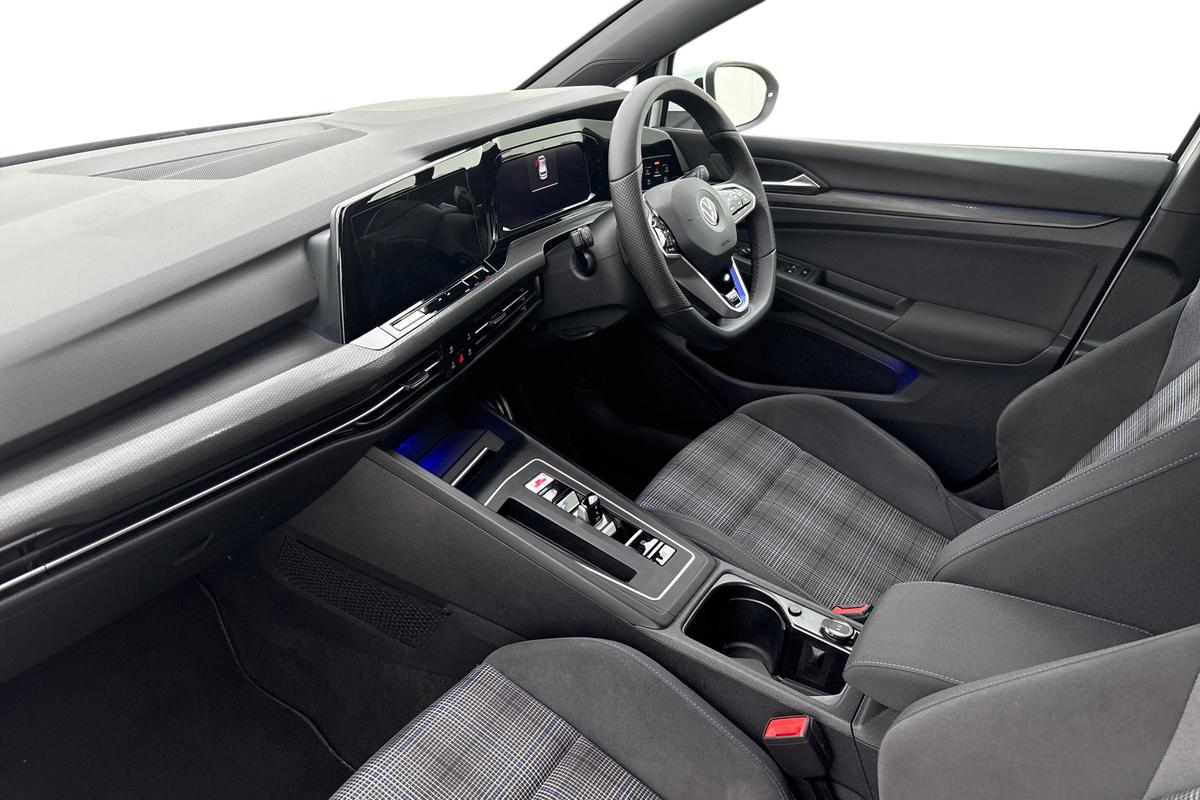 Used Volkswagen Golf 2021 for sale - 77005864: Photo 2