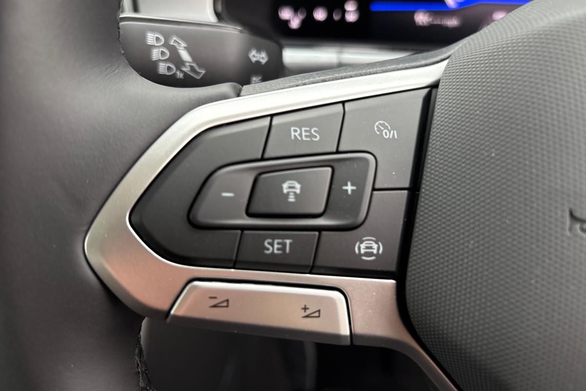 Used Volkswagen T-Roc 2025 for sale - 76678497: Photo 16