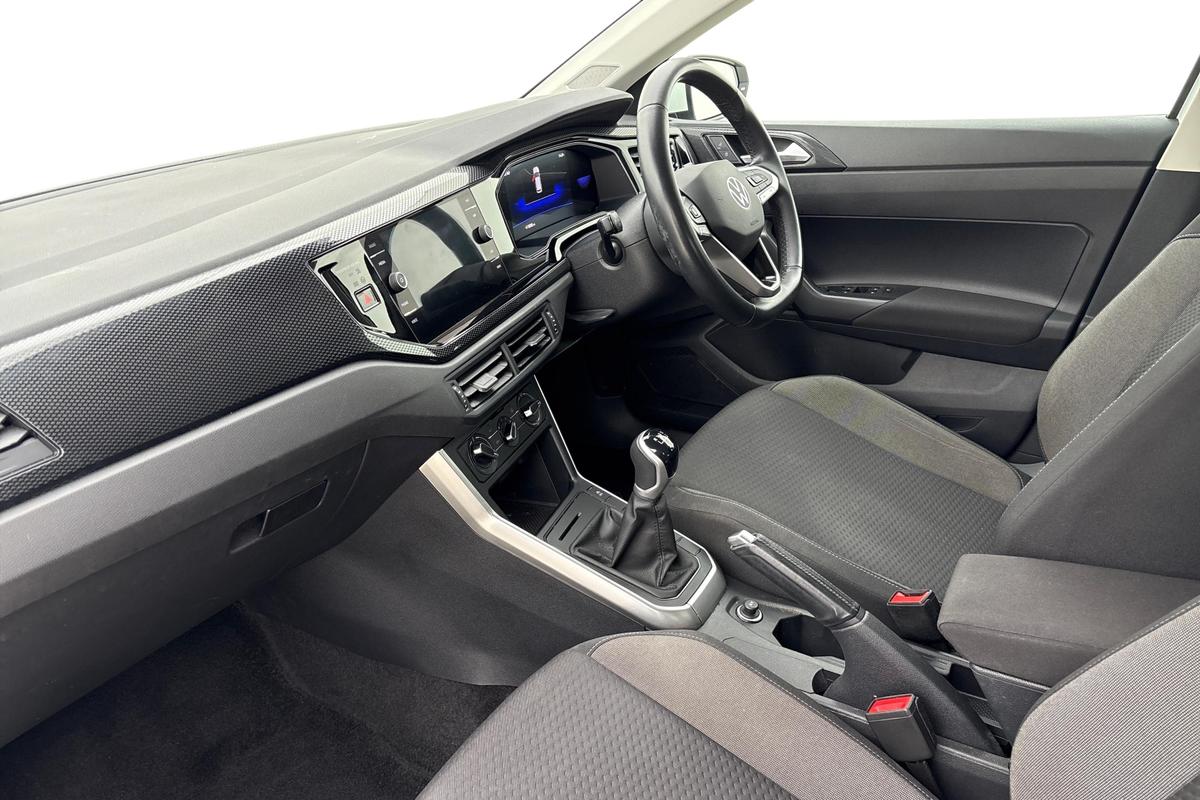 Used Volkswagen Polo 2023 for sale - 76676903: Photo 2