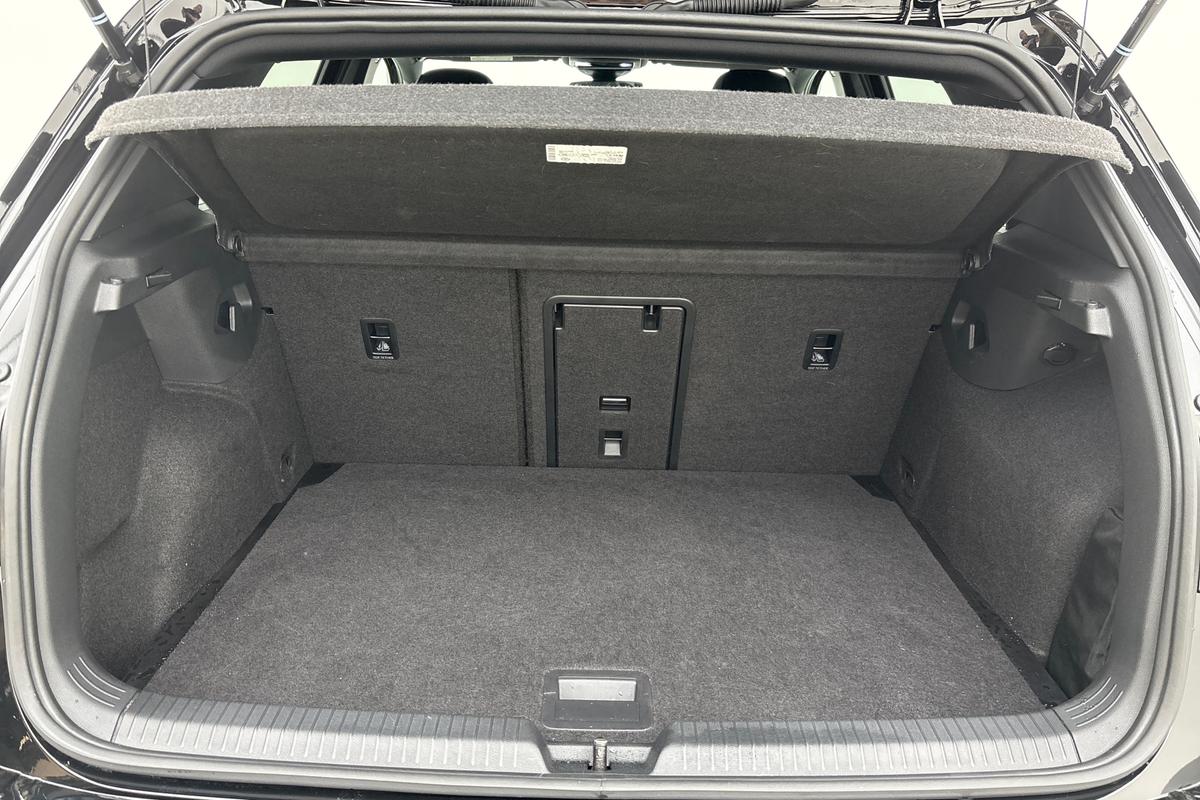 Used Volkswagen Golf 2025 for sale - 77533355: Photo 12