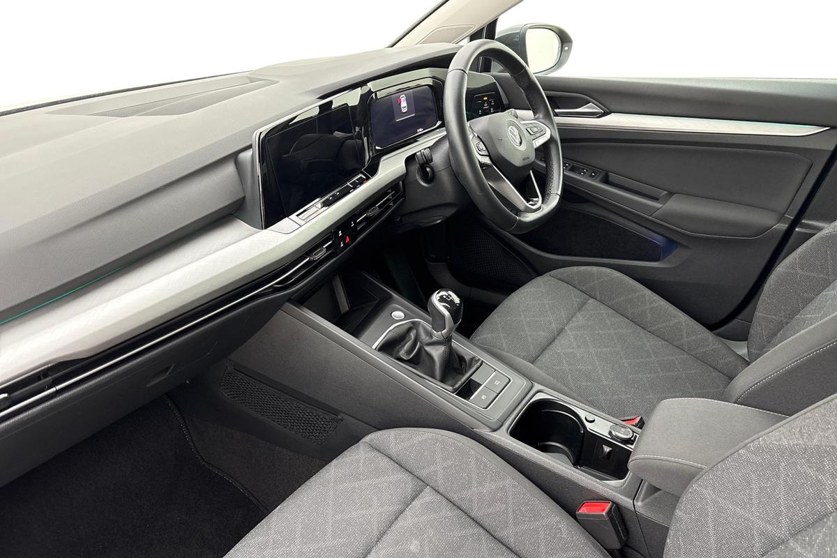 Used Volkswagen Golf 2022 for sale - 77581979: Photo 2