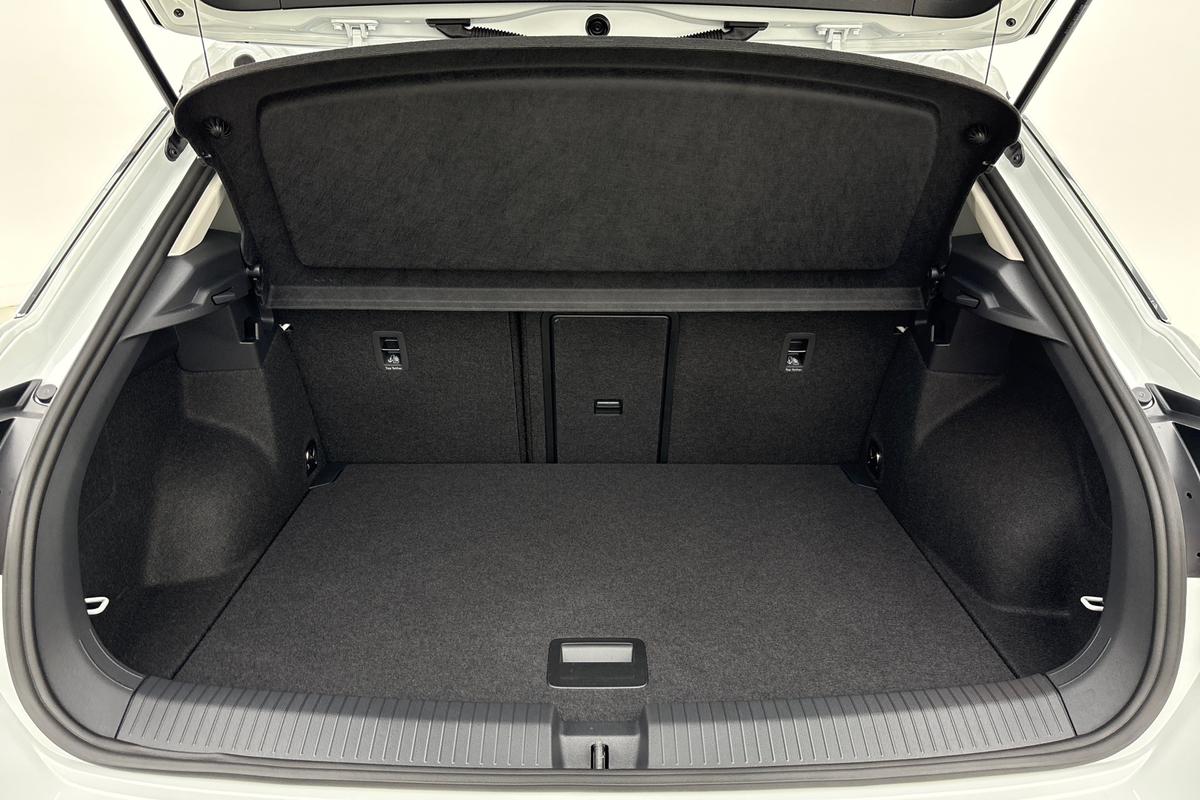 Used Volkswagen T-Roc 2025 for sale - 76717053: Photo 12