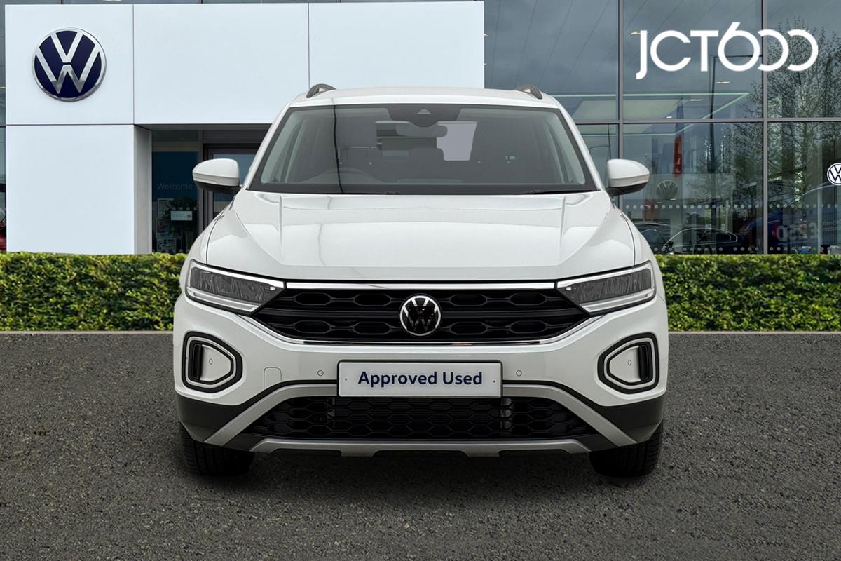 Used Volkswagen T-Roc 2025 for sale - 76717053: Photo 8