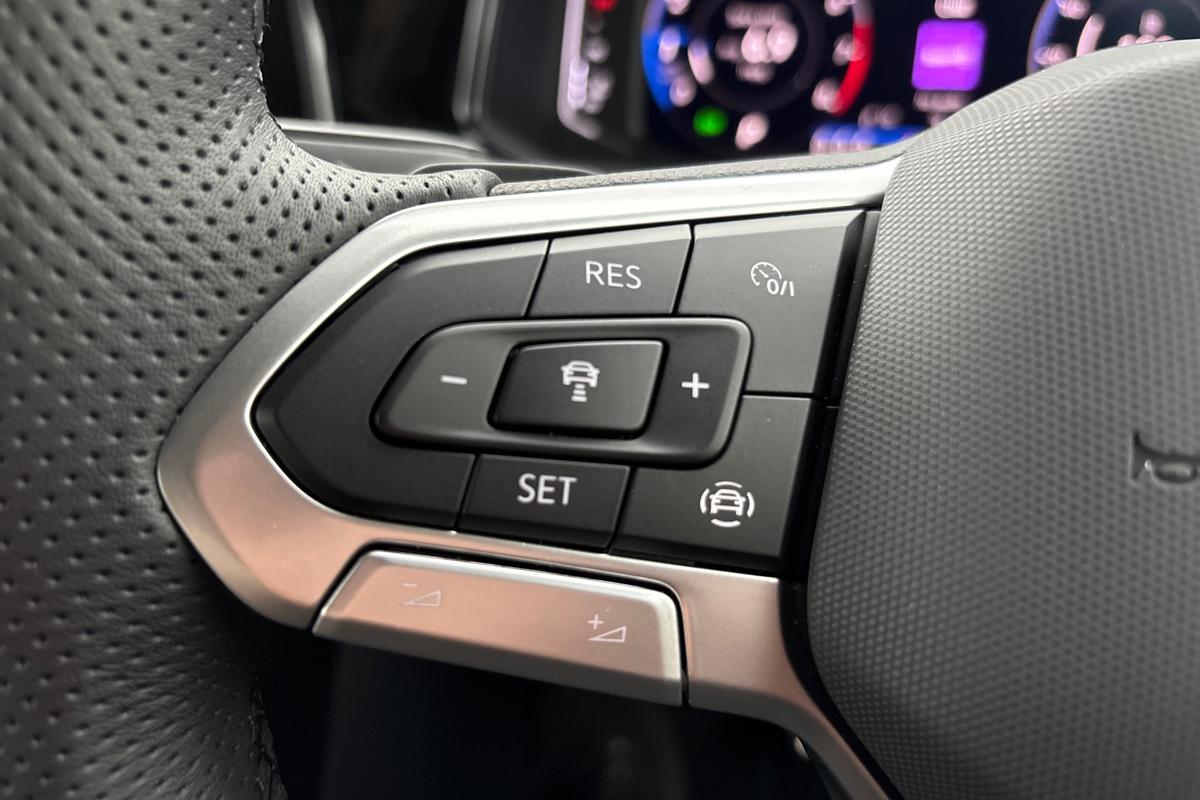 Used Volkswagen T-Roc 2025 for sale - 76680046: Photo 16