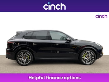 Used Porsche Cayenne 2020 for sale - 75212090: Photo