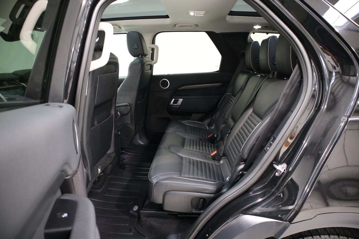 Used Land Rover Discovery 2018 for sale - 76682703: Photo 13