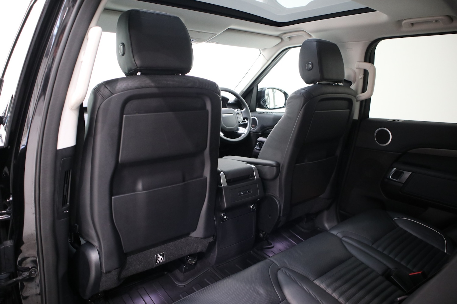 Used Land Rover Discovery 2018 for sale - 76682703: Photo 15