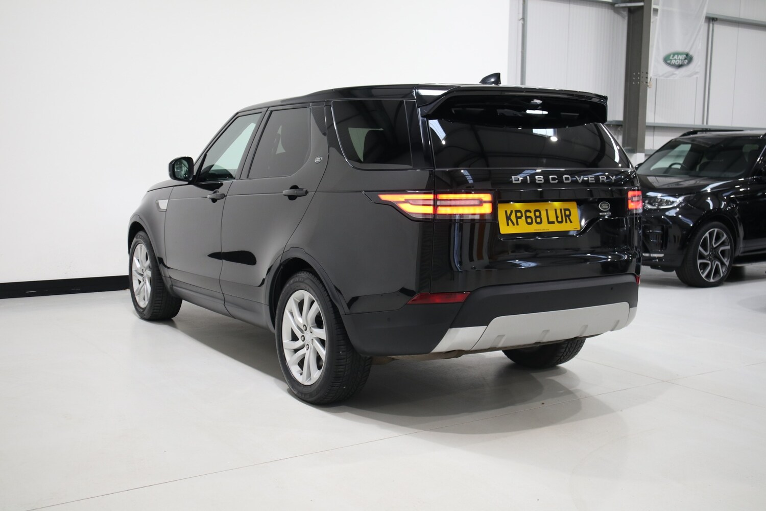 Used Land Rover Discovery 2018 for sale - 76682703: Photo 26
