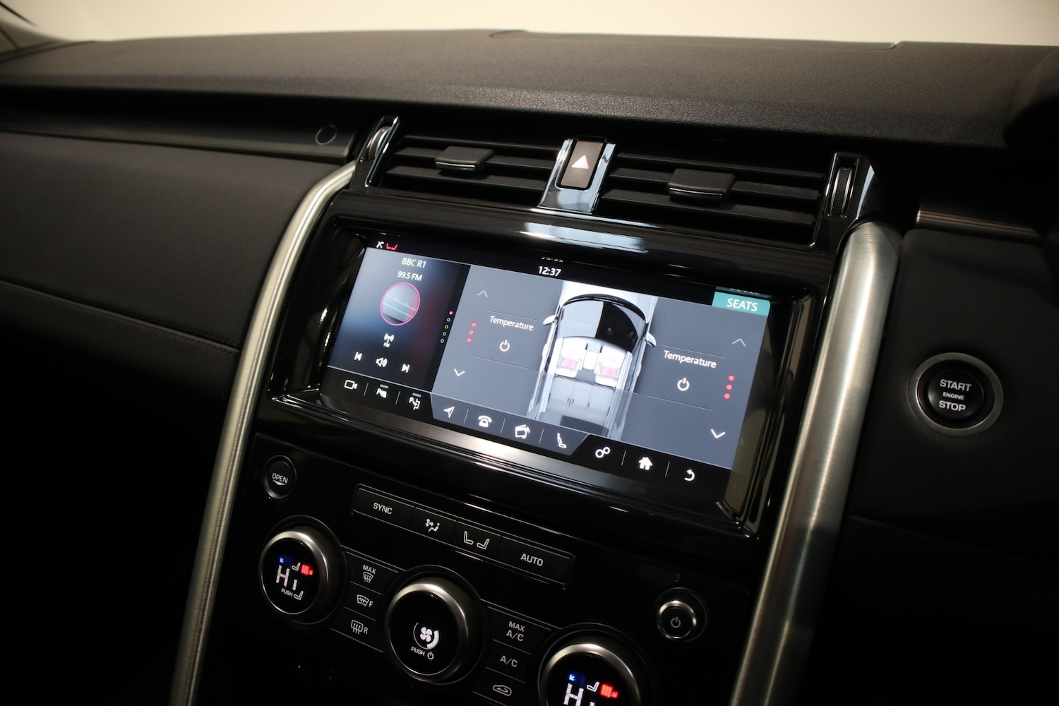 Used Land Rover Discovery 2018 for sale - 76682703: Photo 37