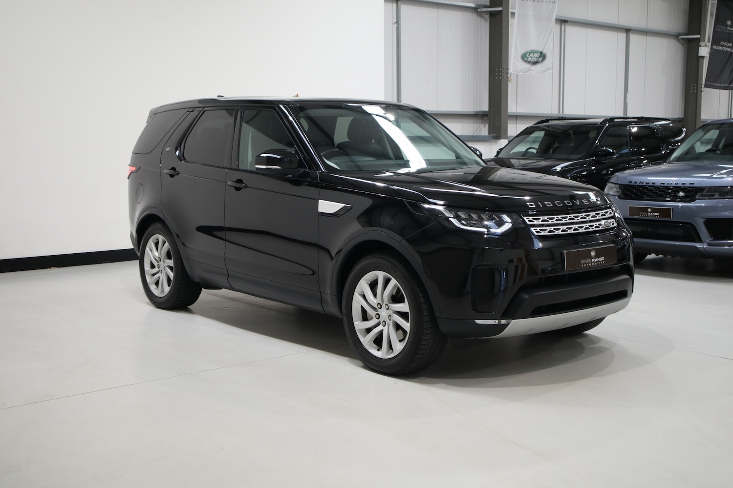 Used Land Rover Discovery 2018 for sale - 76682703: Photo 5