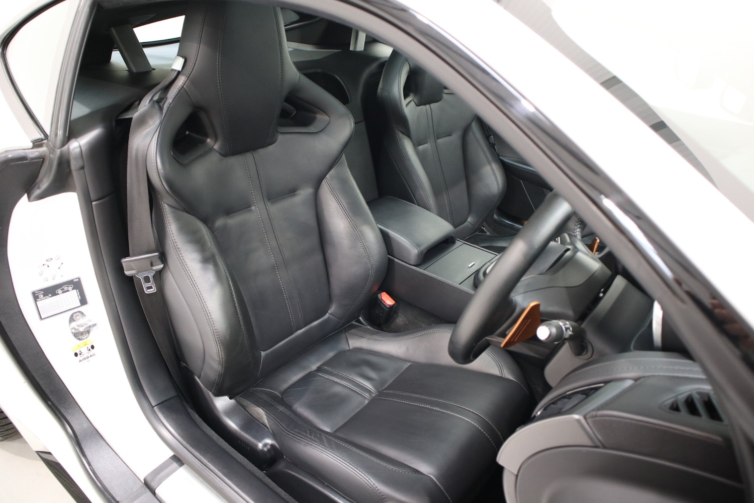 Used Jaguar F-Type 2017 for sale - 76662874: Photo 17