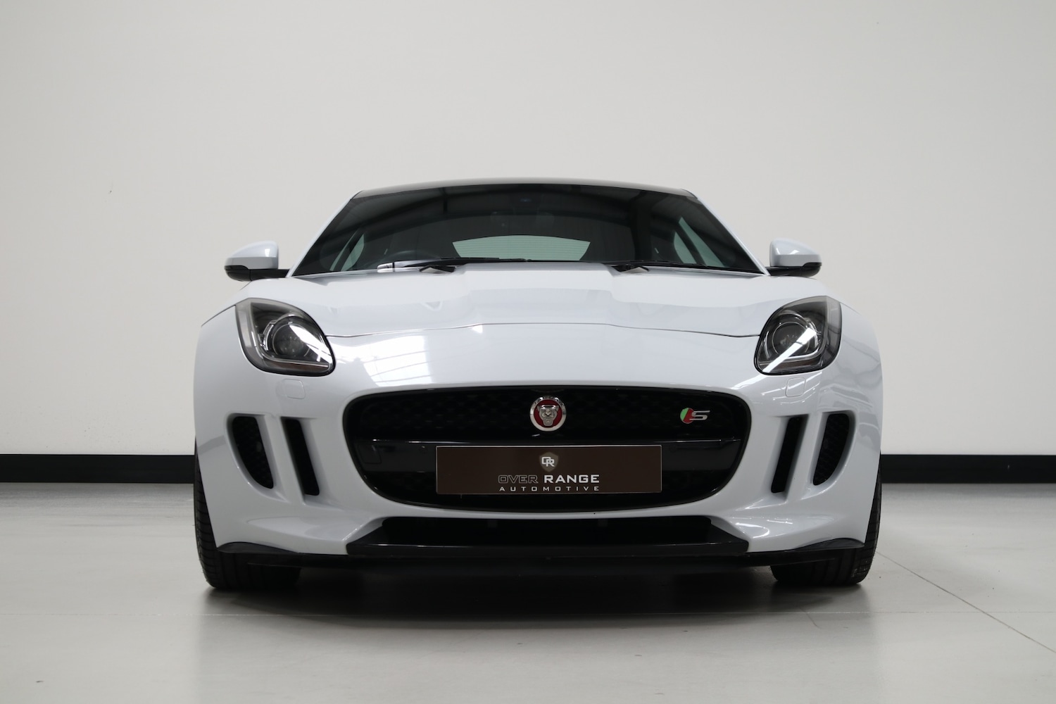 Used Jaguar F-Type 2017 for sale - 76662874: Photo 2
