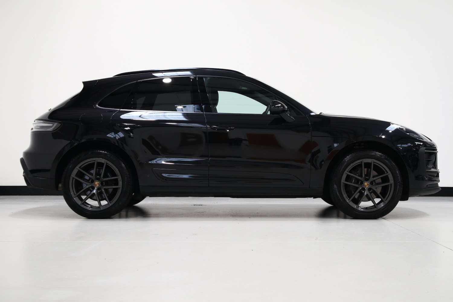 Used Porsche Macan 2022 for sale - 76662670: Photo 17