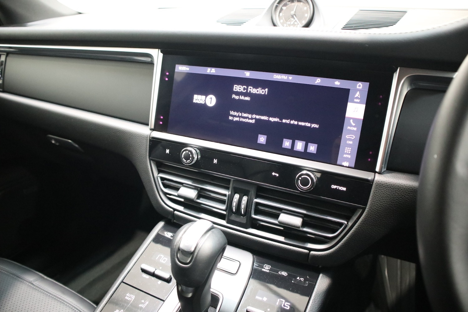 Used Porsche Macan 2022 for sale - 76662670: Photo 38