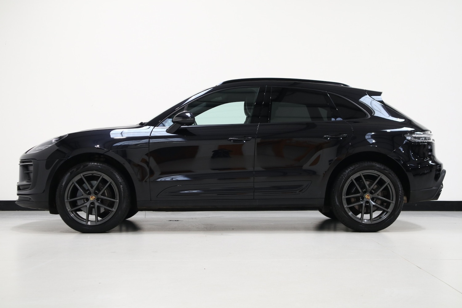 Used Porsche Macan 2022 for sale - 76662670: Photo 7