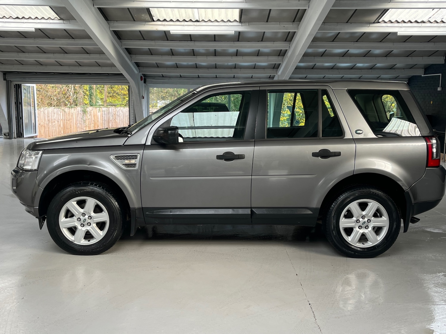 Used Land Rover Freelander 2011 for sale - 76673243: Photo 5