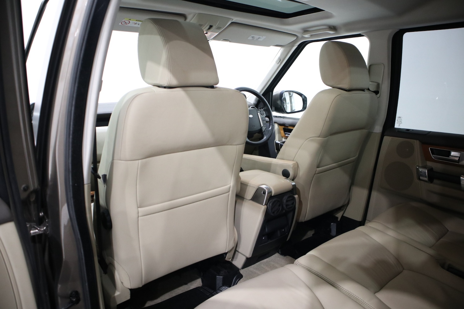 Used Land Rover Discovery 2015 for sale - 76882002: Photo 16