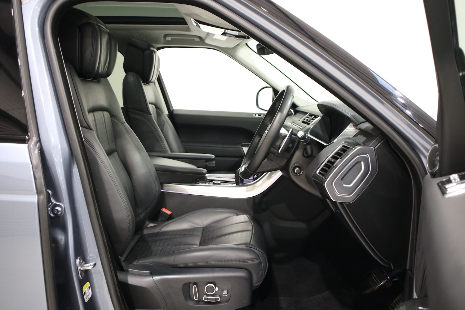 Used Land Rover Range Rover Sport 2018 for sale - 76682474: Photo 27