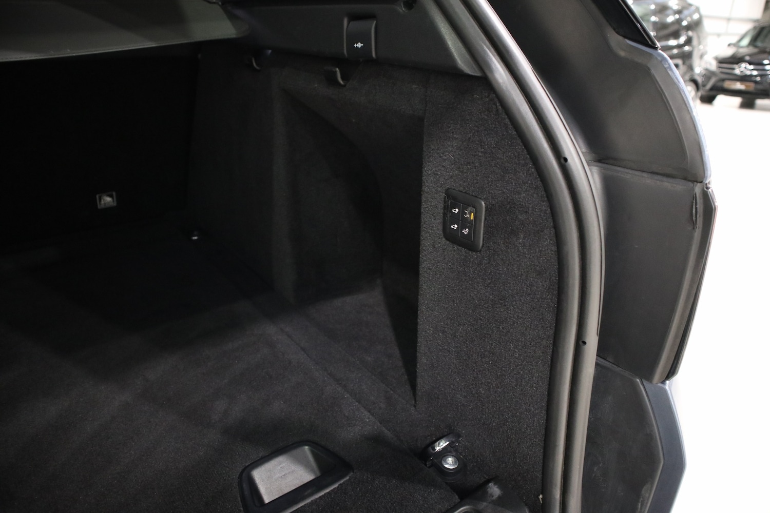 Used Land Rover Range Rover Sport 2018 for sale - 76682474: Photo 41