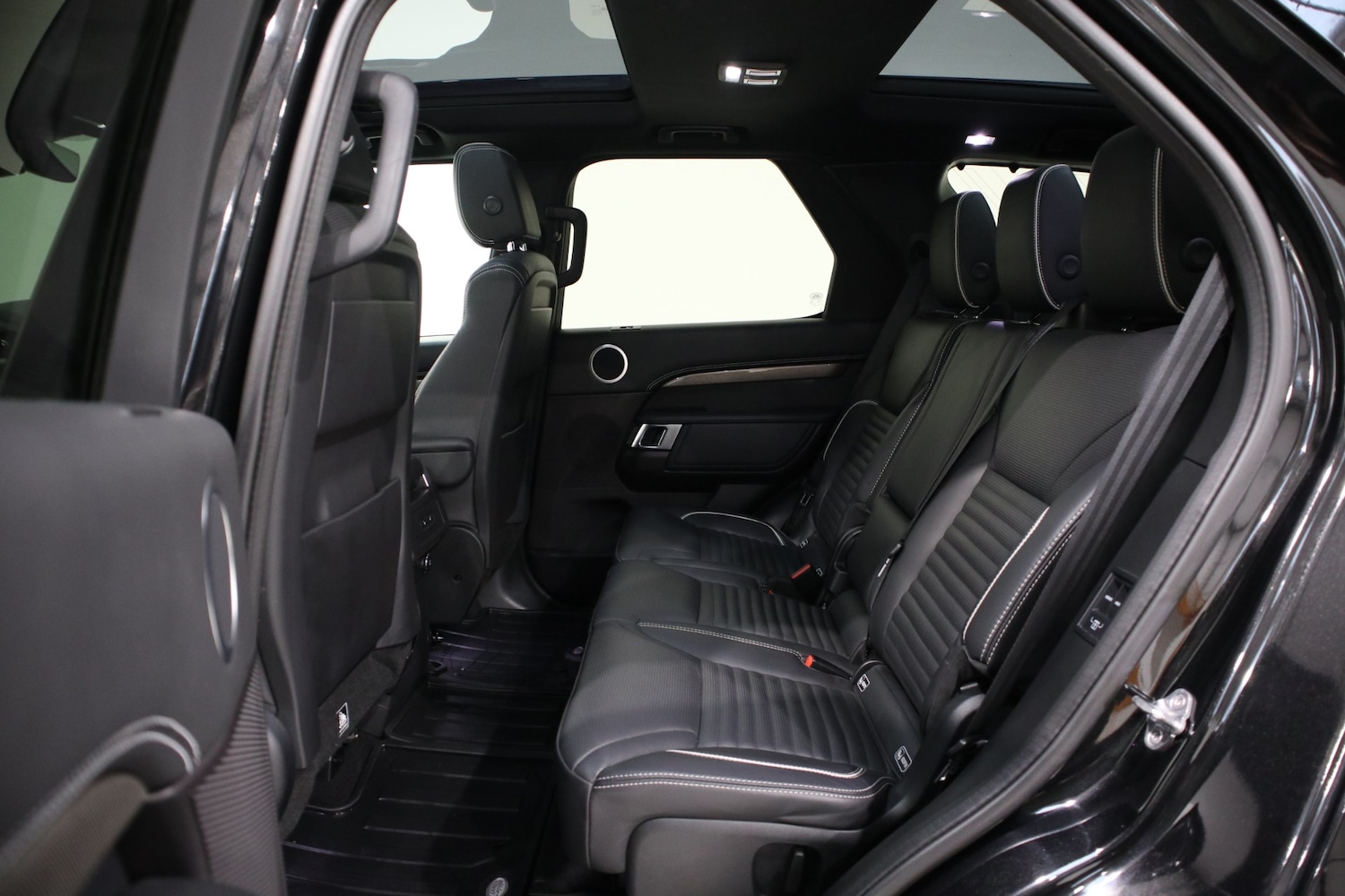 Used Land Rover Discovery 2019 for sale - 76662836: Photo 16