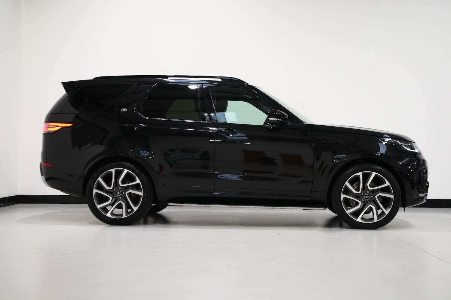 Used Land Rover Discovery 2019 for sale - 76662836: Photo 18