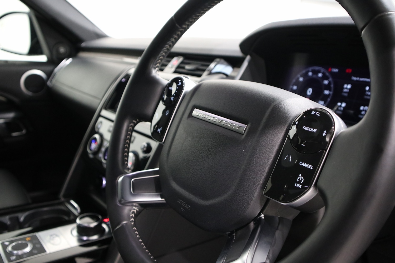 Used Land Rover Discovery 2019 for sale - 76662836: Photo 23