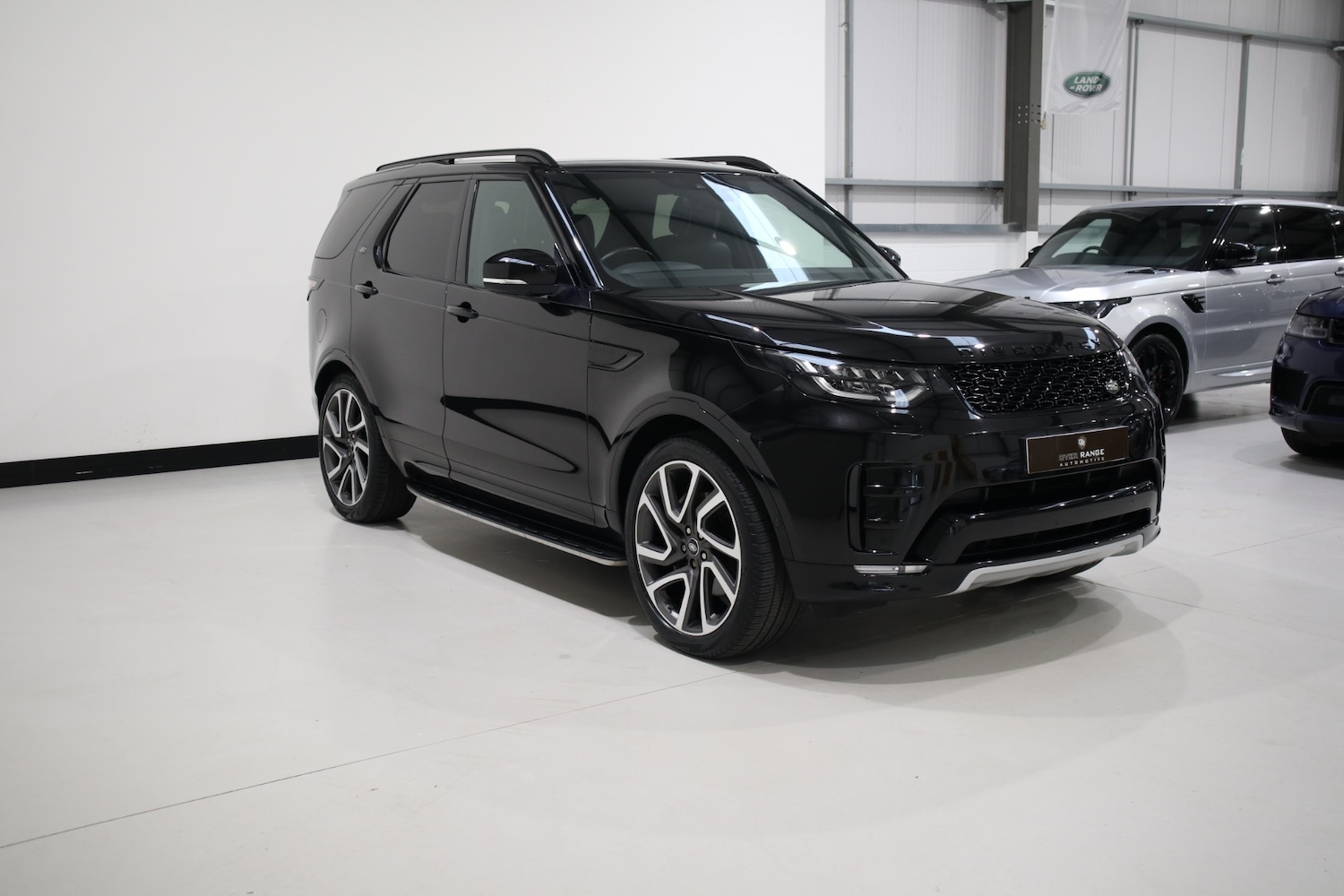 Used Land Rover Discovery 2019 for sale - 76662836: Photo 3