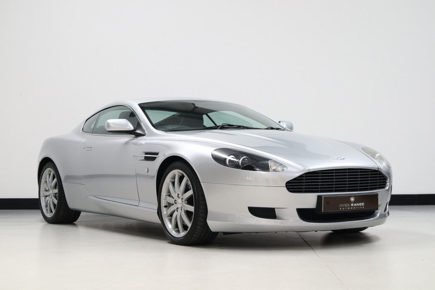 Used Aston Martin DB9 2004 for sale - 76663633: Photo 1