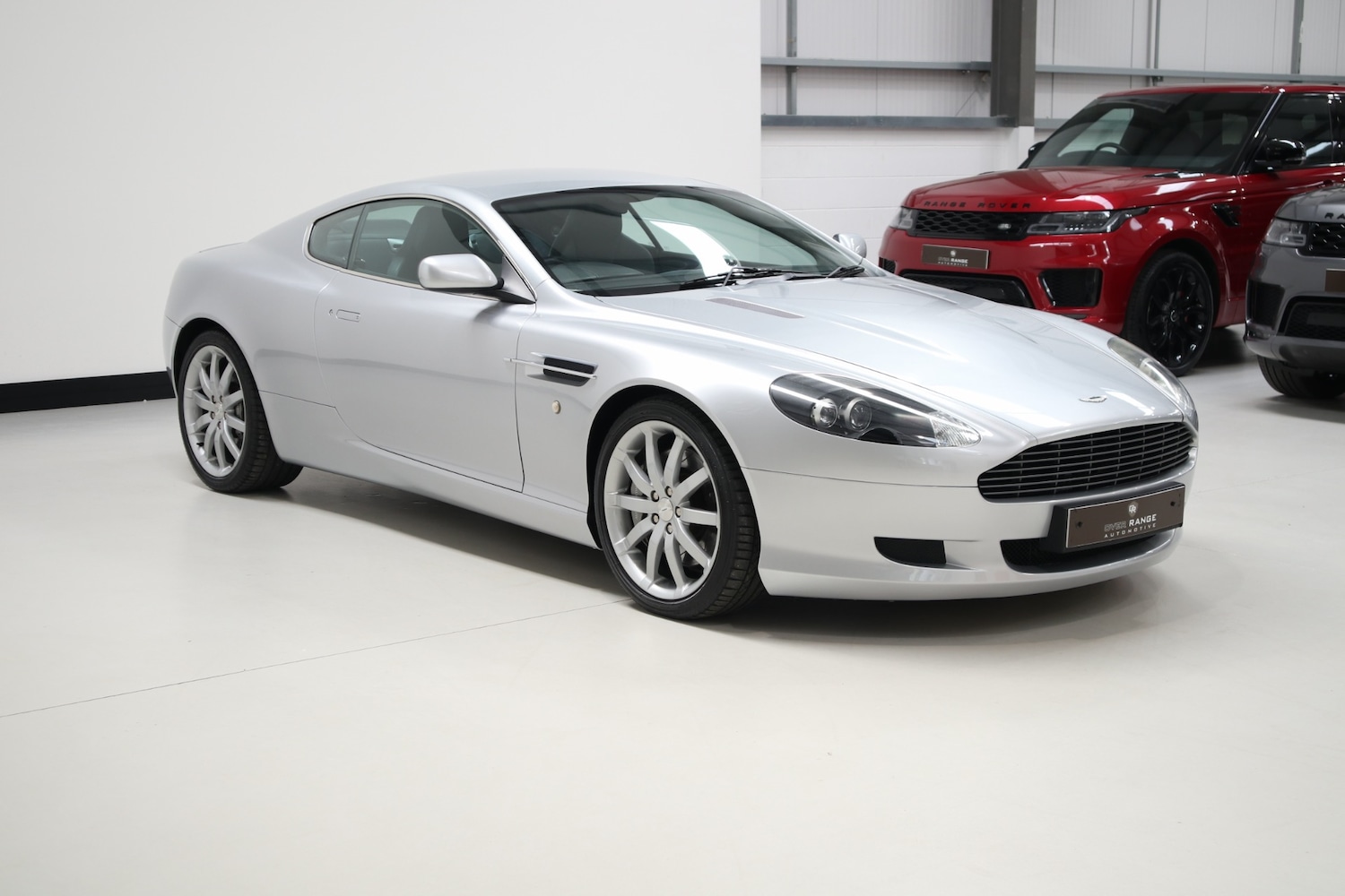 Used Aston Martin DB9 2004 for sale - 76663633: Photo 3