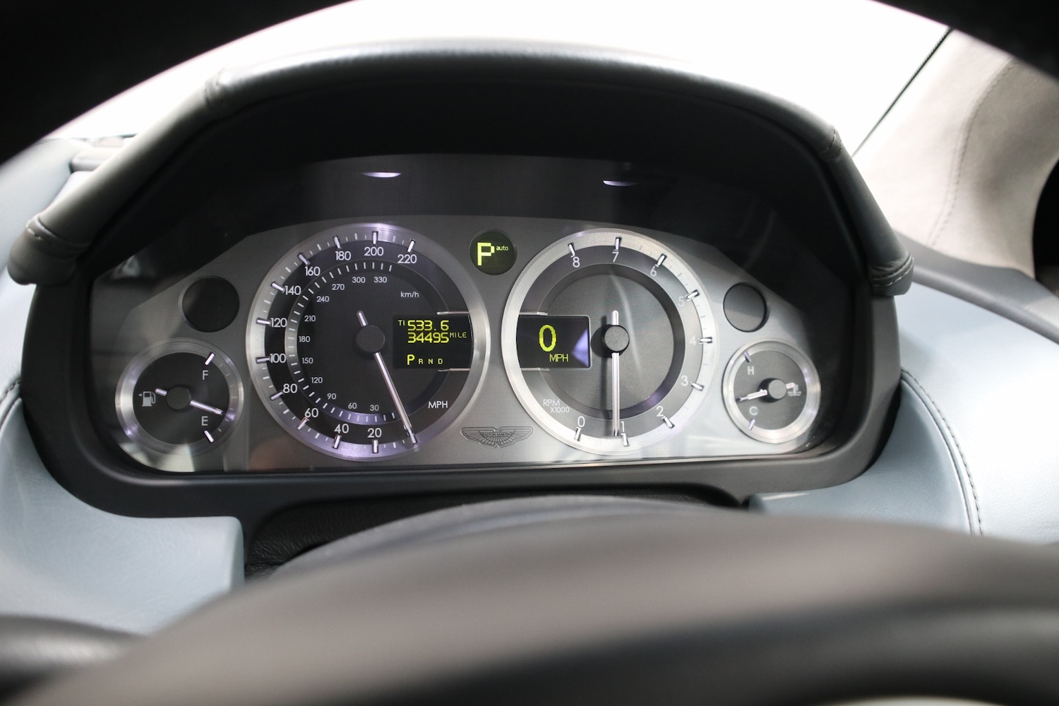 Used Aston Martin DB9 2004 for sale - 76663633: Photo 36