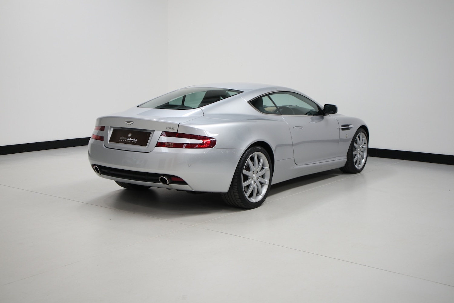 Used Aston Martin DB9 2004 for sale - 76663633: Photo 40