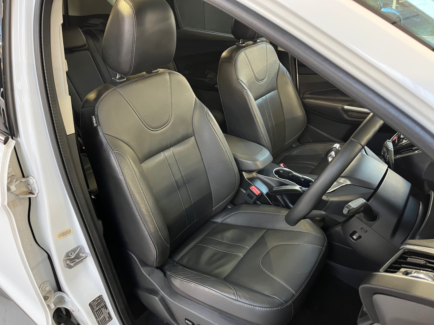 Used Ford Kuga 2014 for sale - 76916268: Photo 11