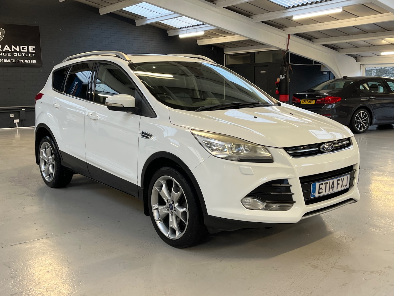 Used Ford Kuga 2014 for sale - 76916268: Photo 2