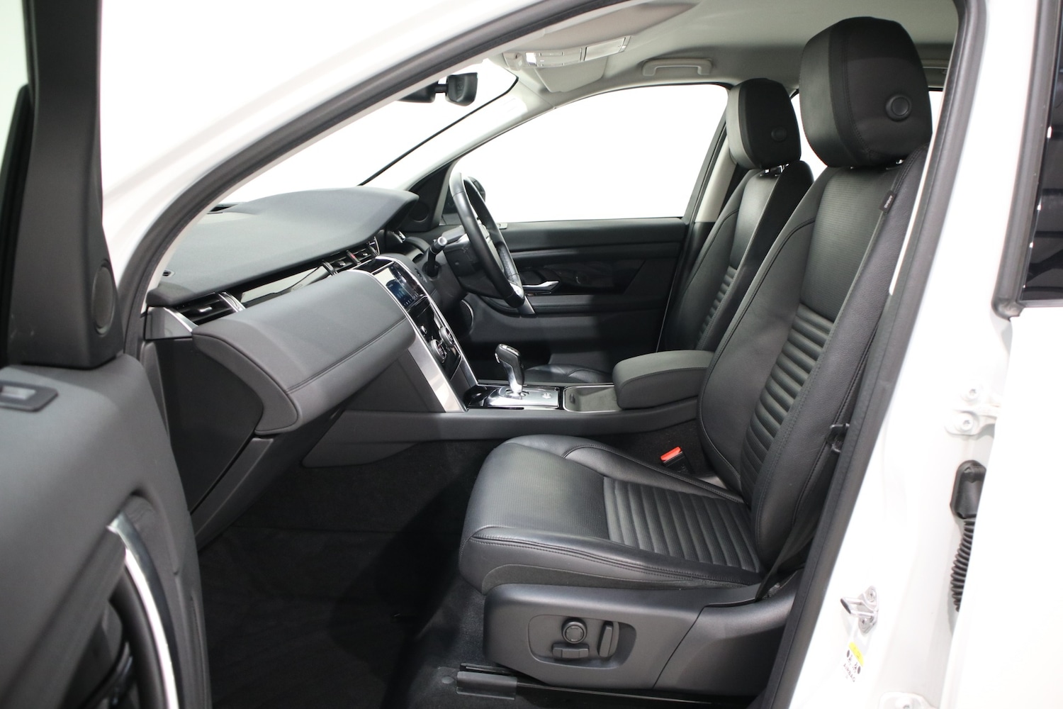 Used Land Rover Discovery Sport 2020 for sale - 76663350: Photo 10