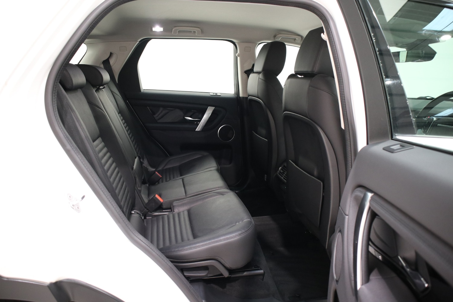 Used Land Rover Discovery Sport 2020 for sale - 76663350: Photo 16