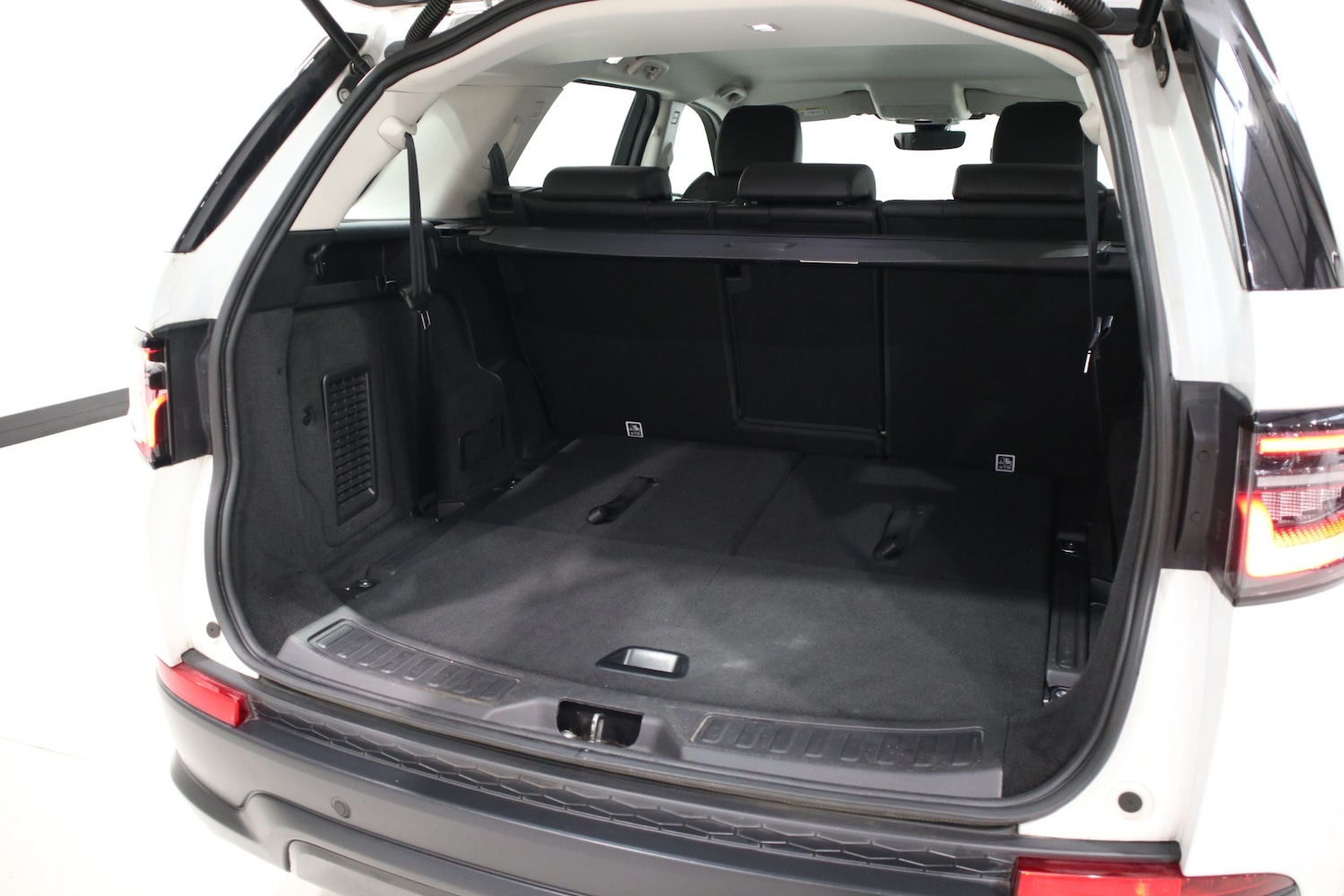 Used Land Rover Discovery Sport 2020 for sale - 76663350: Photo 24