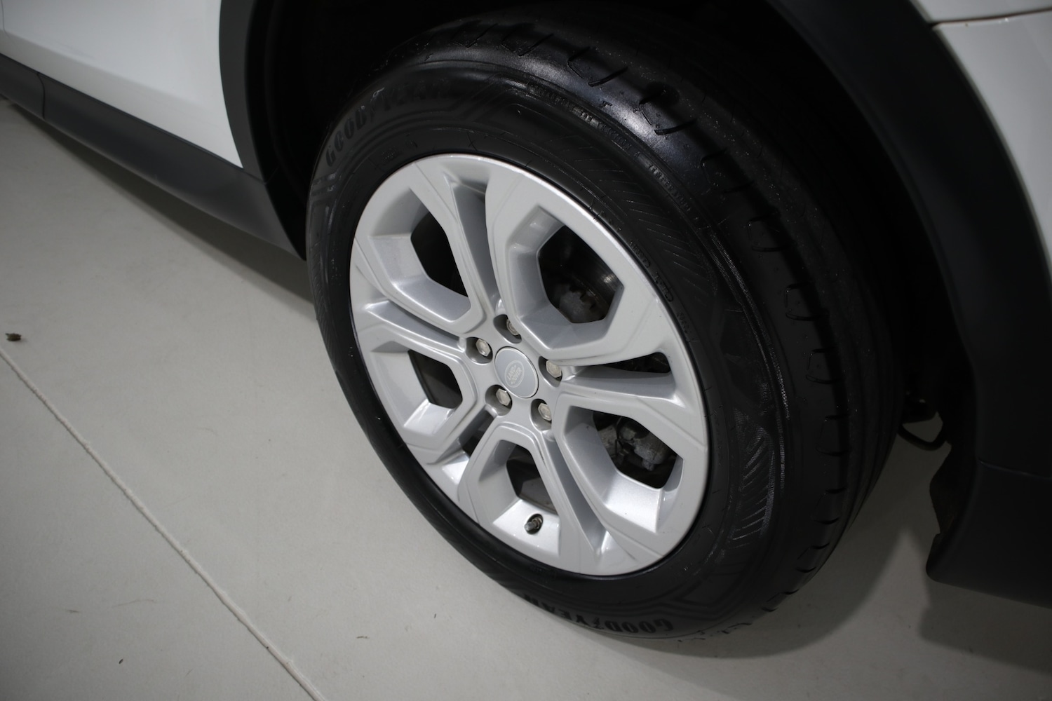 Used Land Rover Discovery Sport 2020 for sale - 76663350: Photo 6