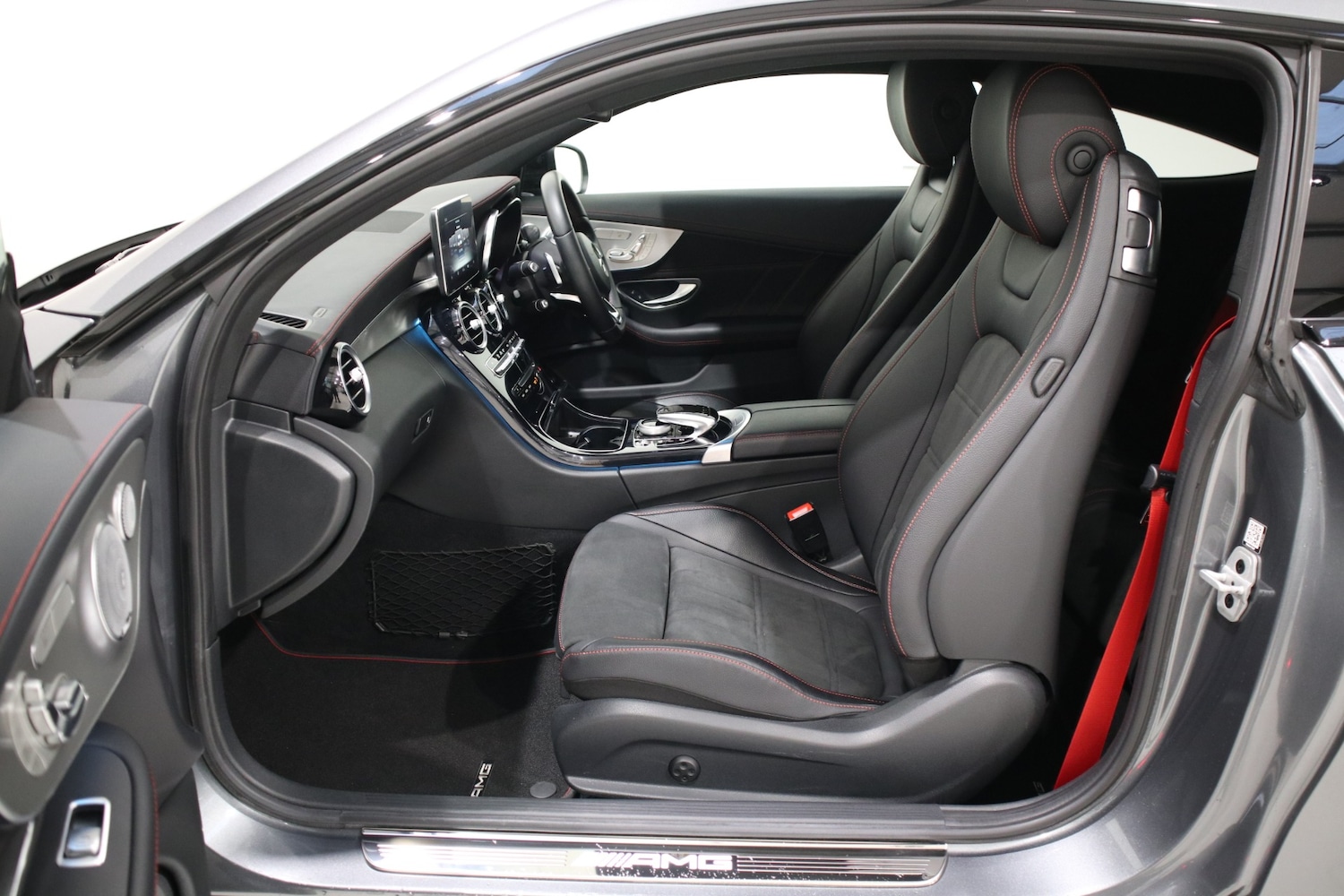 Used Mercedes-Benz C Class 2017 for sale - 76780427: Photo 8