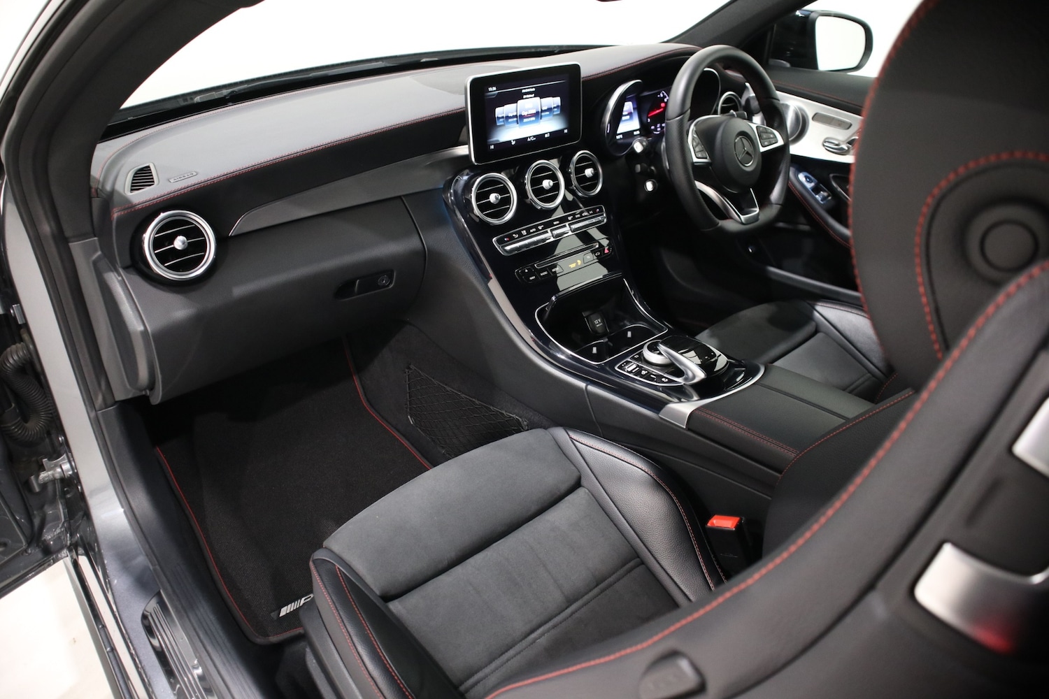 Used Mercedes-Benz C Class 2017 for sale - 76780427: Photo 9