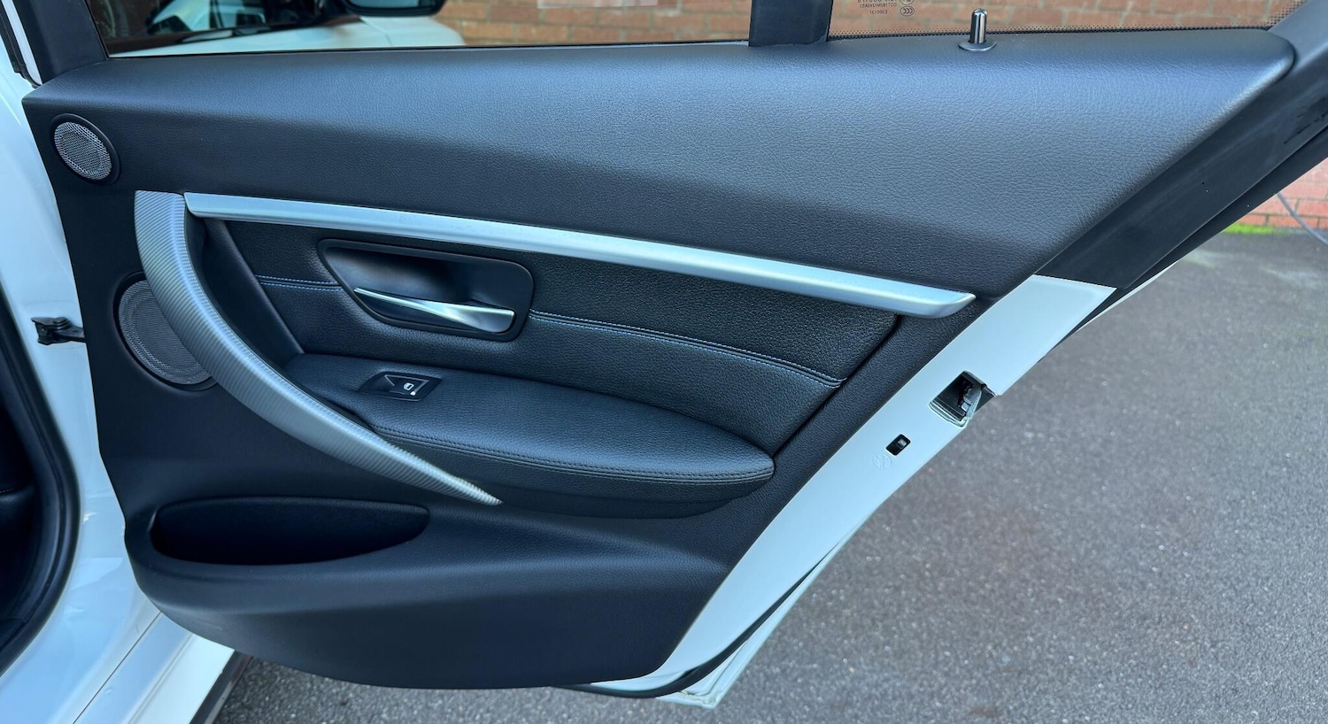 Used BMW 3 Series 2018 for sale - 76689783: Photo 30