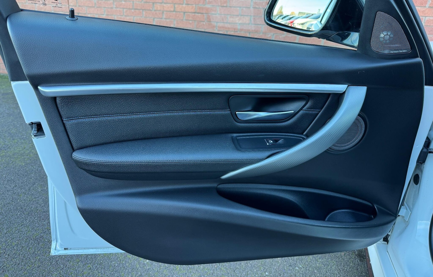 Used BMW 3 Series 2018 for sale - 76689783: Photo 33