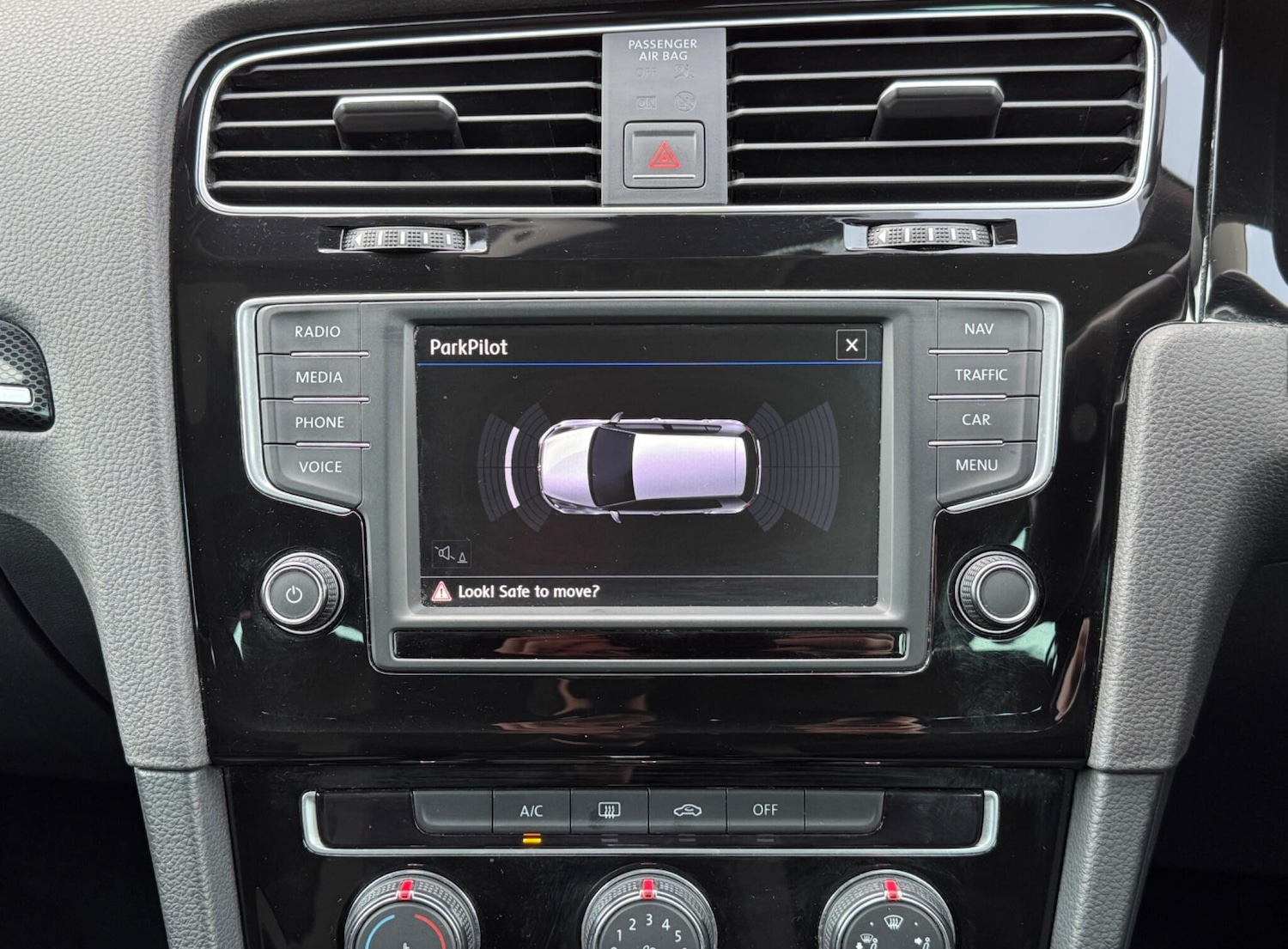 Used Volkswagen Golf 2016 for sale - 77993691: Photo 27