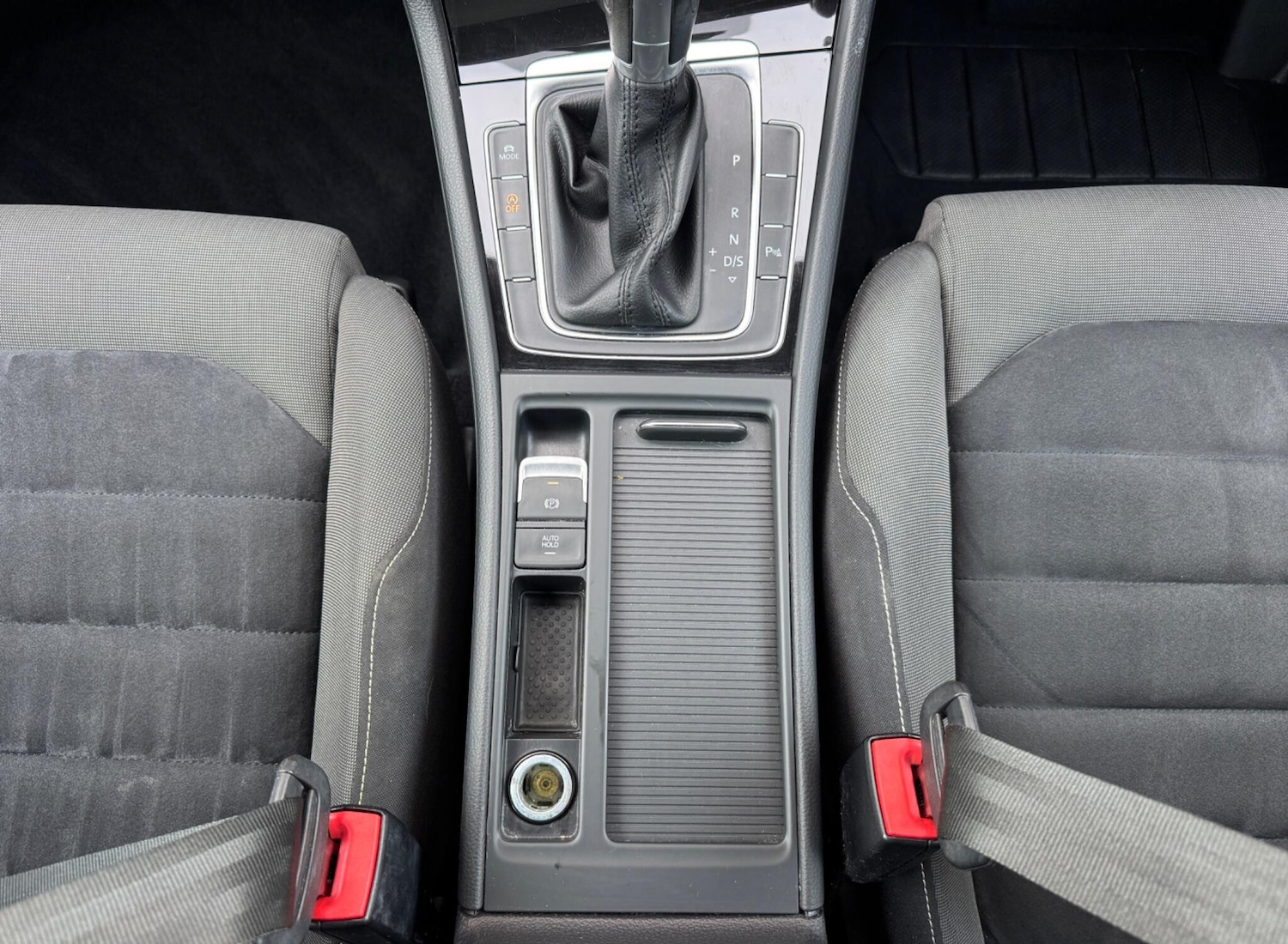 Used Volkswagen Golf 2016 for sale - 77993691: Photo 28